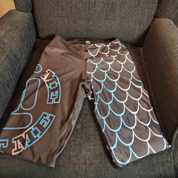 Feed Me Fight Might Mermaid Leggings - Woman's Size M - Picture 3 of 5
